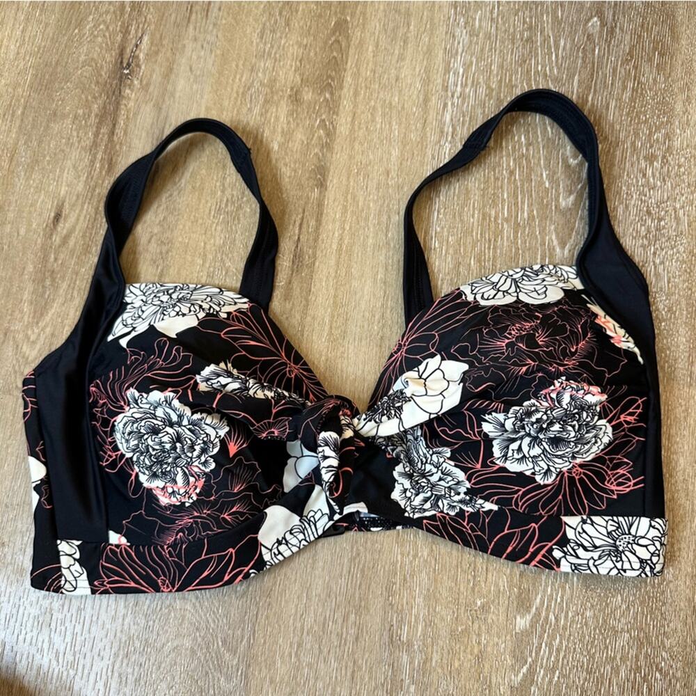 Beach to Beach Black Floral Bikini Bathing Suit Top 16